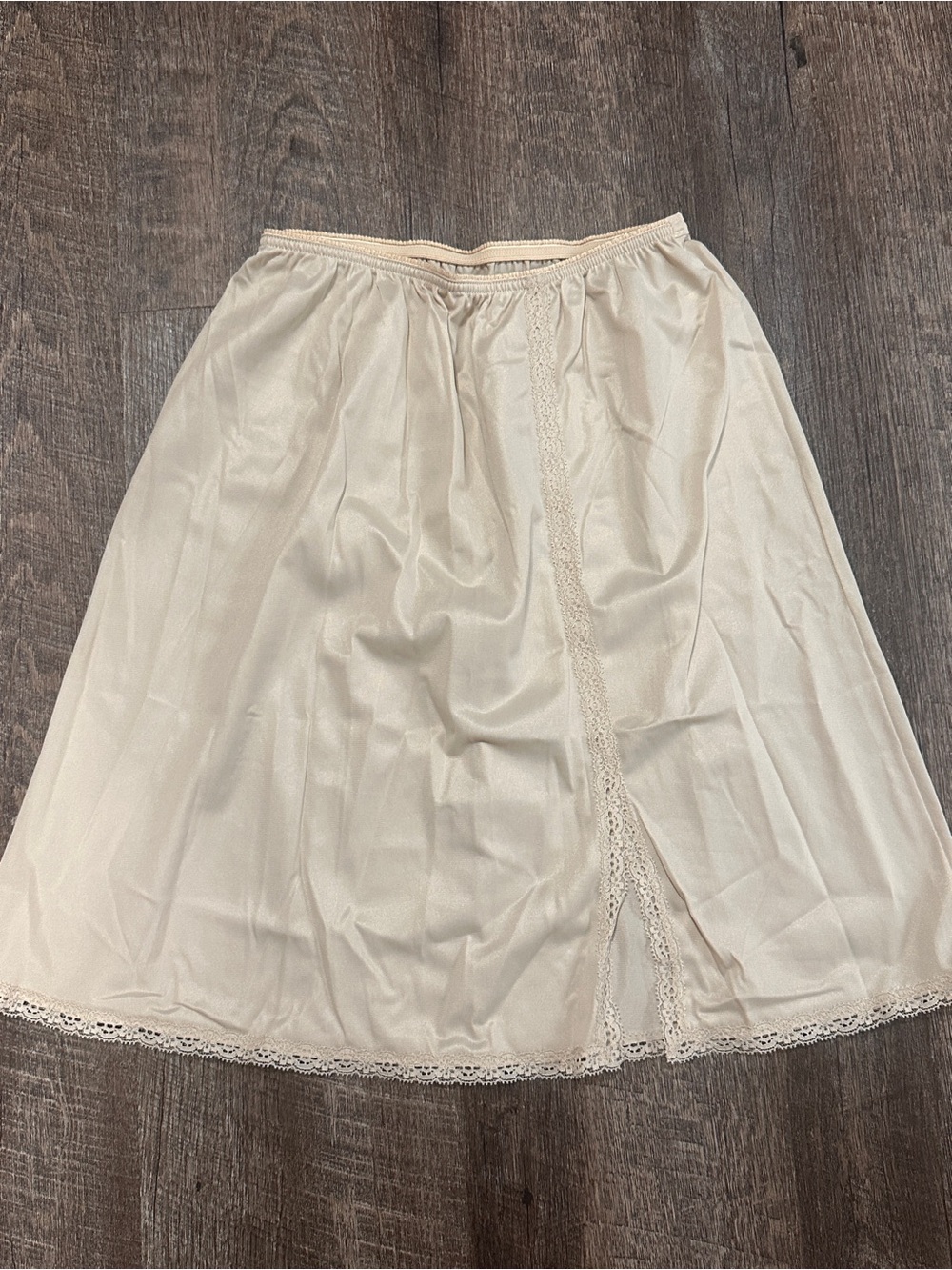 Vintage Maidenform Ivory Beige Nylon Half Slip Lace Medium Union Made In USA